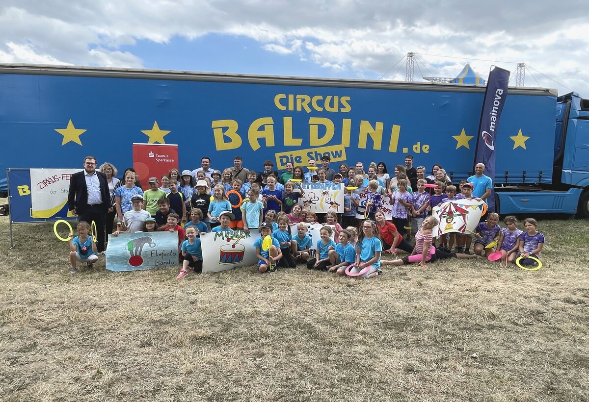 Die Ferienspielkinder wurden im letzten Jahr vom professionellen Zirkus Baldini unterstützt