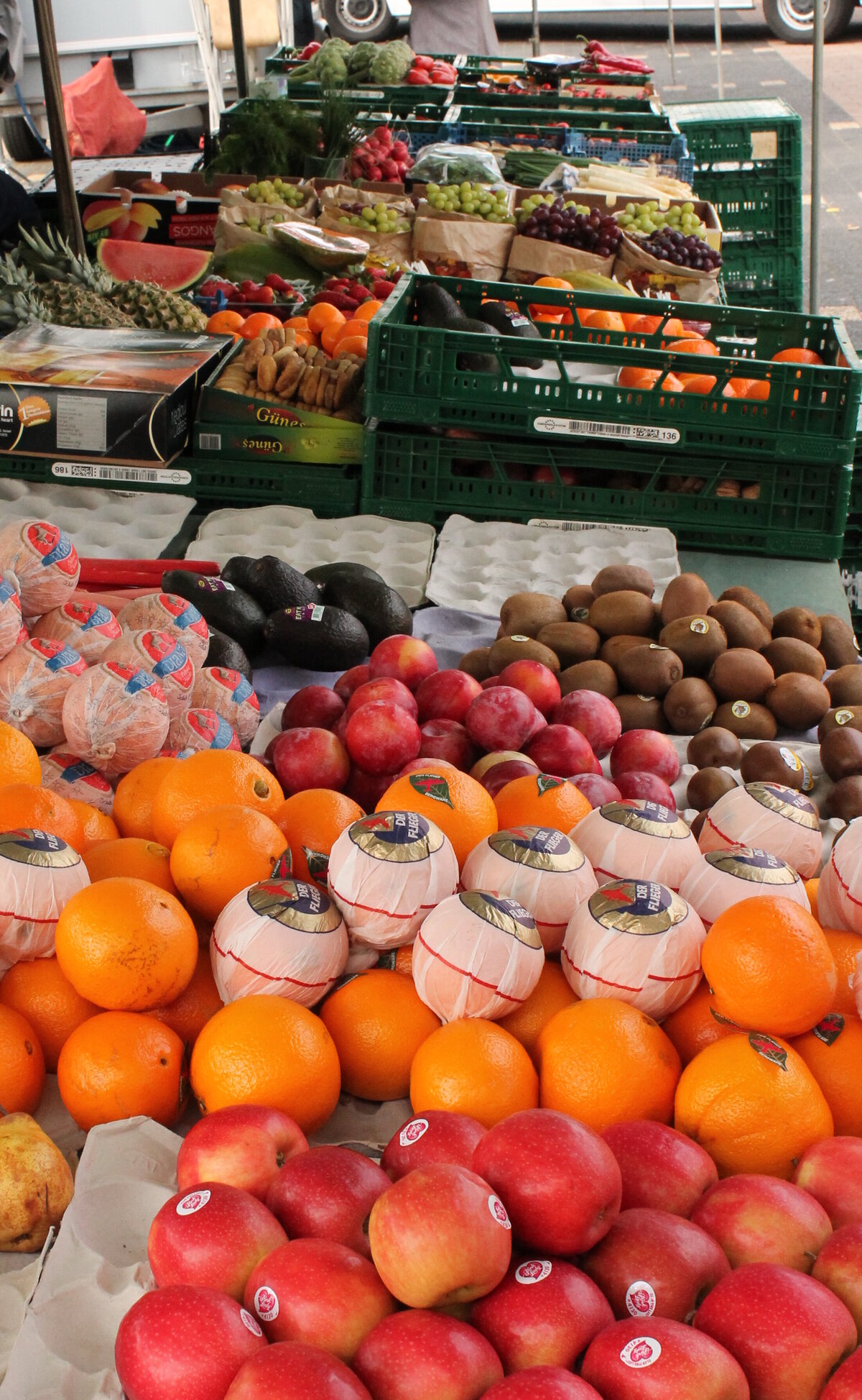Frisches Obst und Gemüse auf dem Wochenmarkt
