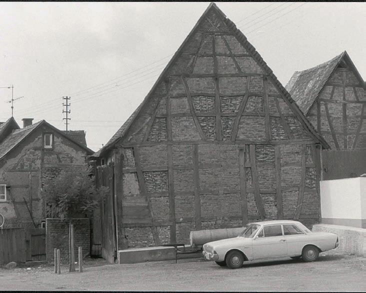 Das Foto zeight die Haindl-Scheune in der Bärengasse im Jahr 1974 in der Hofheimer Altstadt