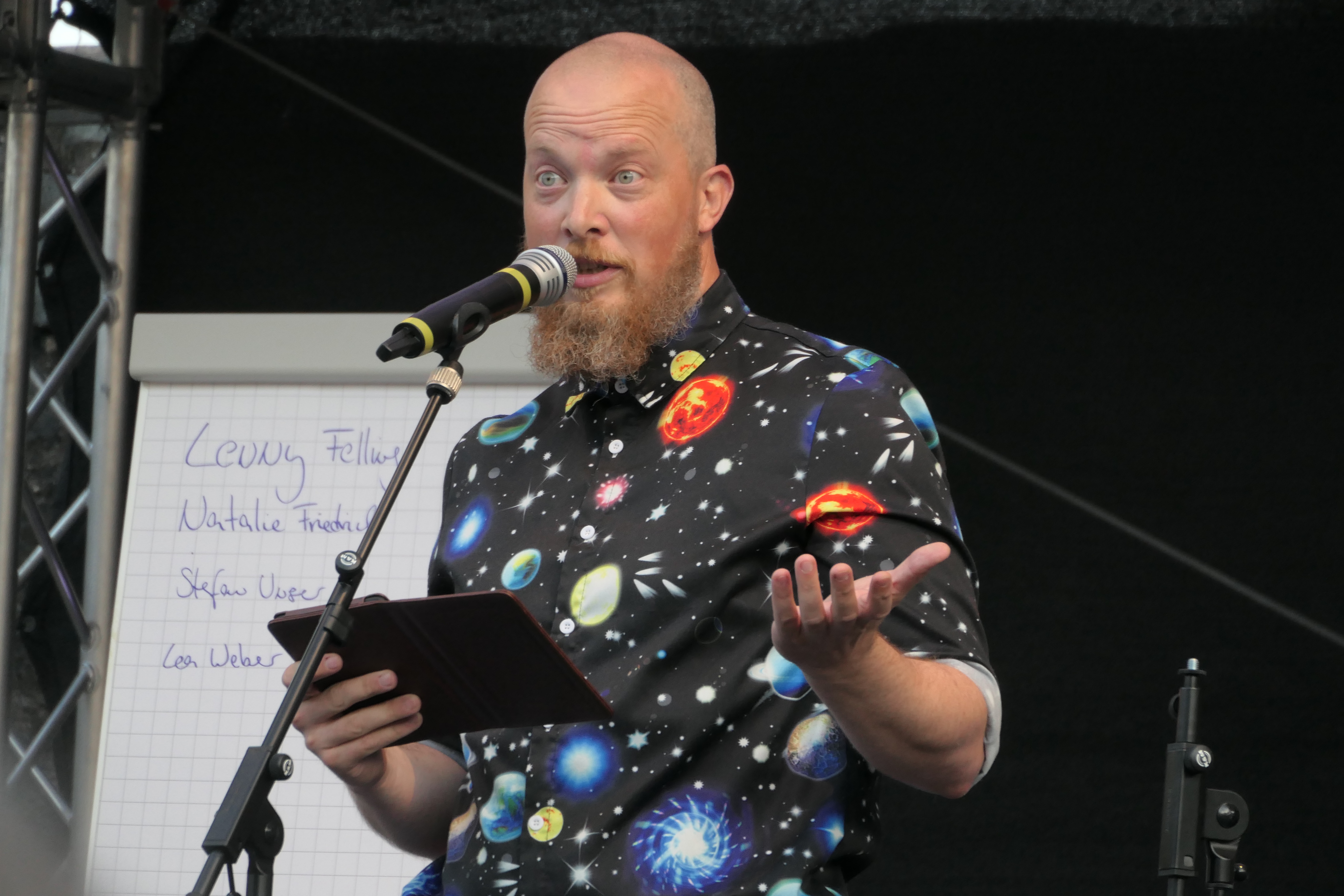 Moderator Jan Coenig